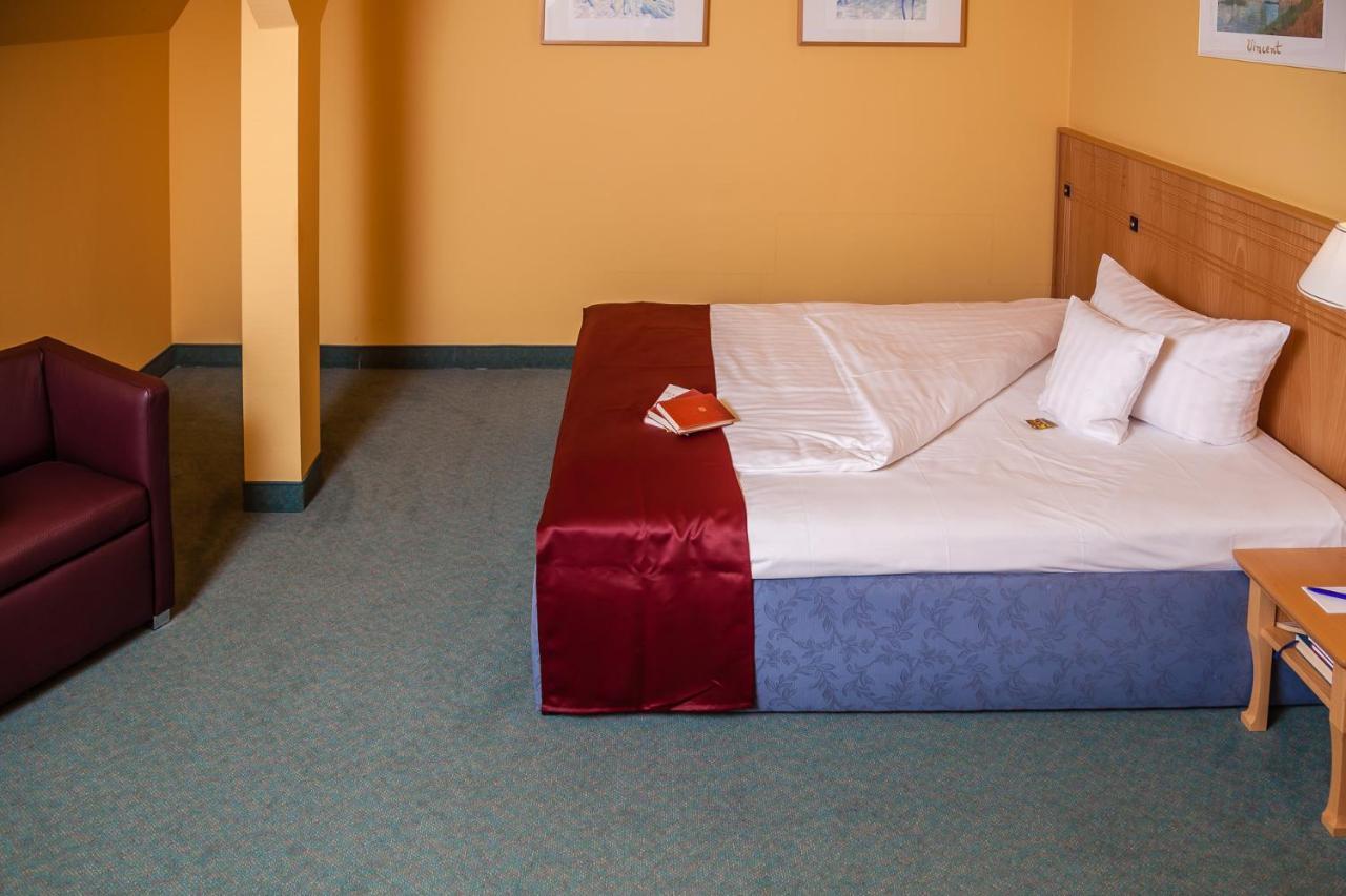 Spa Hotel Amsee Waren  Camera foto